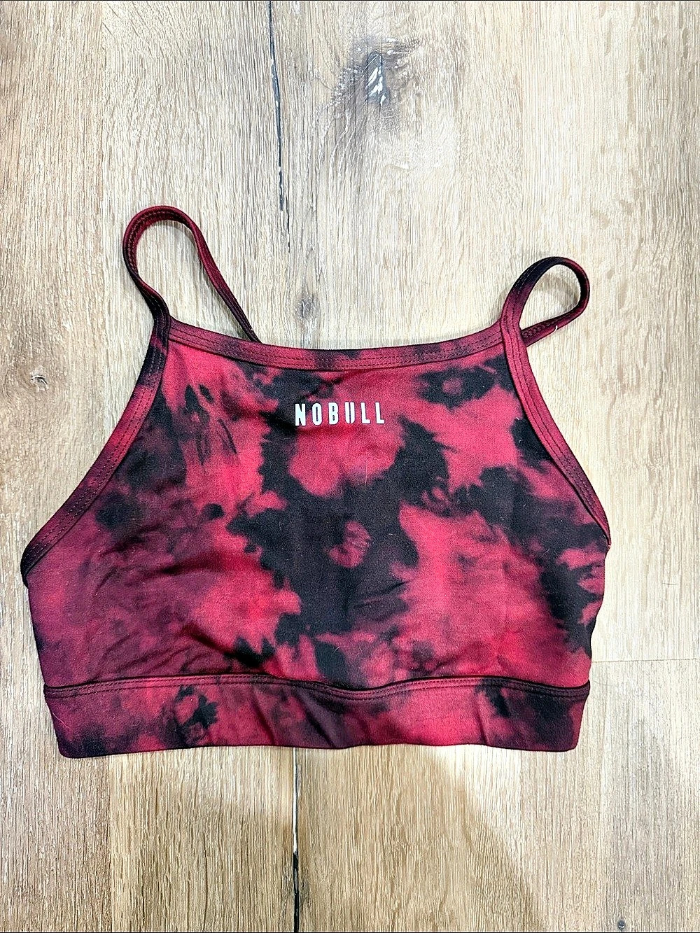 NOBULL High-Neck Sports Bra Tie-Dye Red & Black | Small